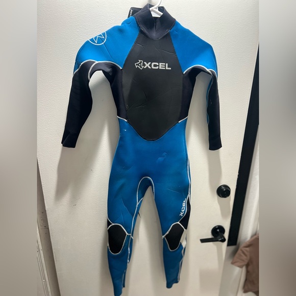 Xcel Other - XCEL long Kids Size 8 full length Blue and Black Wetsuit
